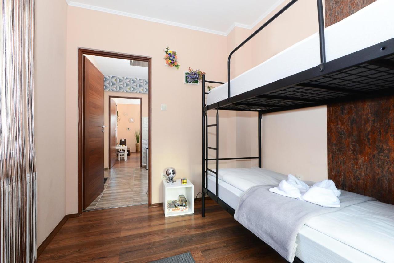 Anita Apartment บูดาเปสต์ ภายนอก รูปภาพ