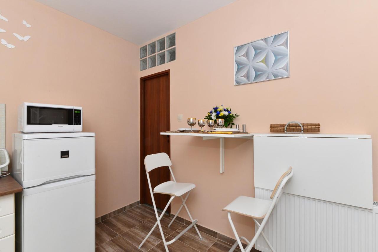 Anita Apartment บูดาเปสต์ ภายนอก รูปภาพ