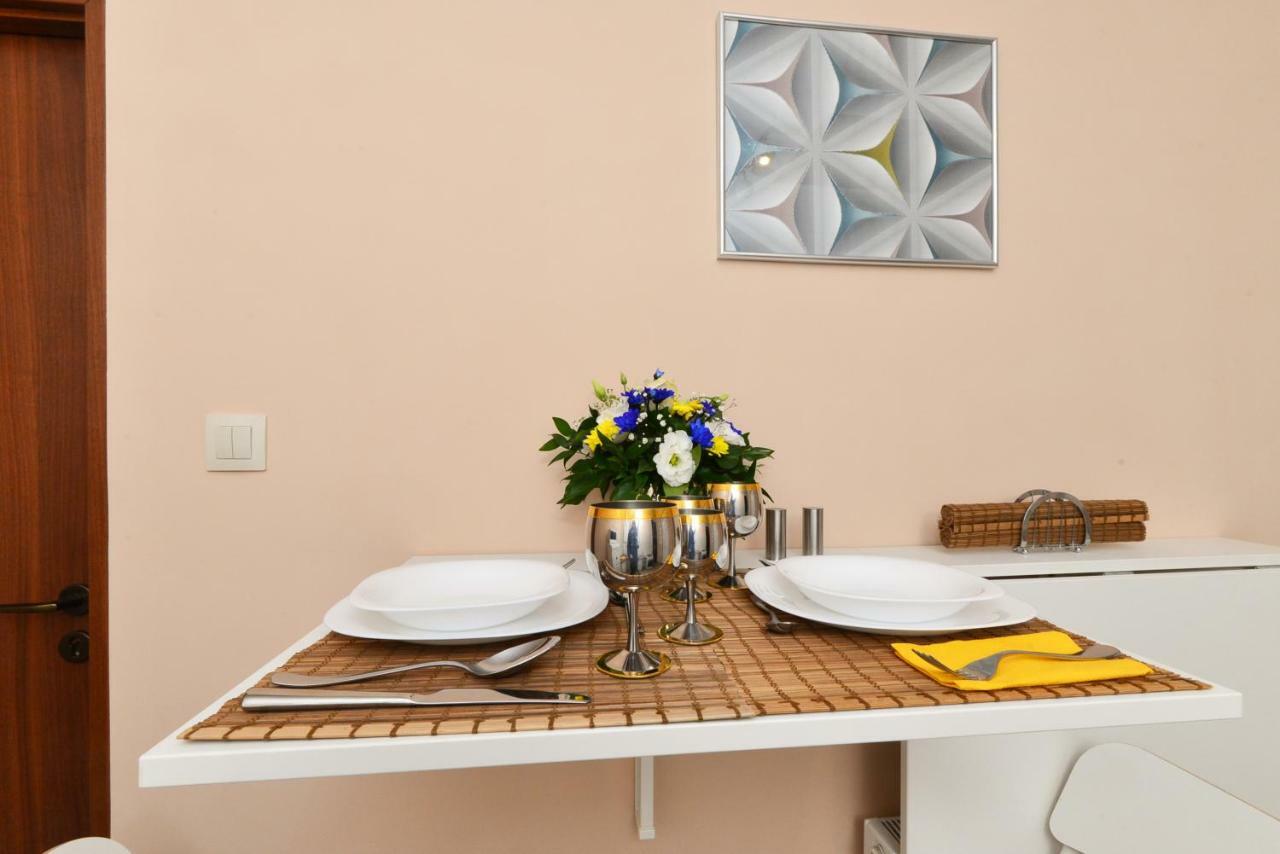 Anita Apartment บูดาเปสต์ ภายนอก รูปภาพ